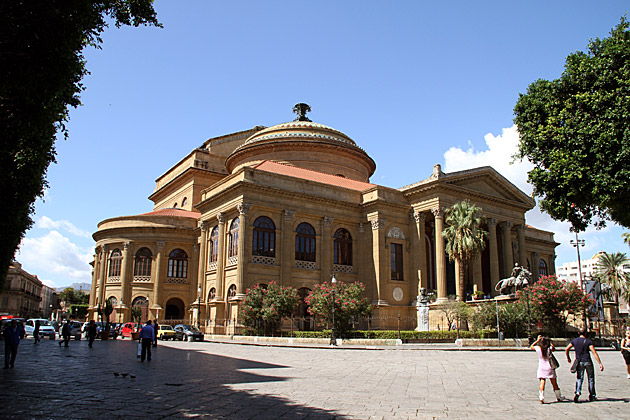 Read more about the article The Teatro Massimo