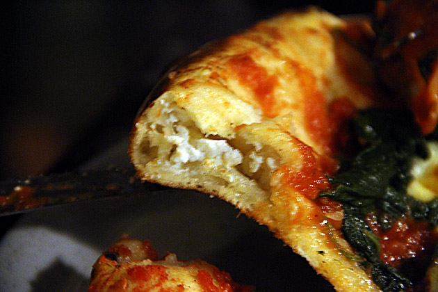 Read more about the article Stuffed-Crust Pizza at Sciuscia